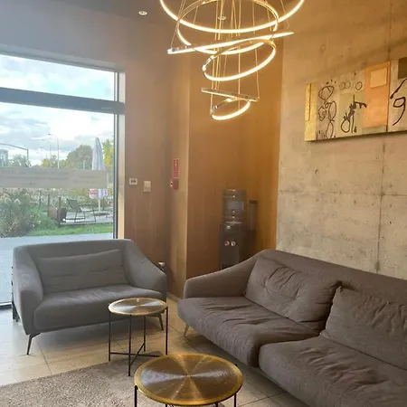 아파트 Wola Wolska 165 *